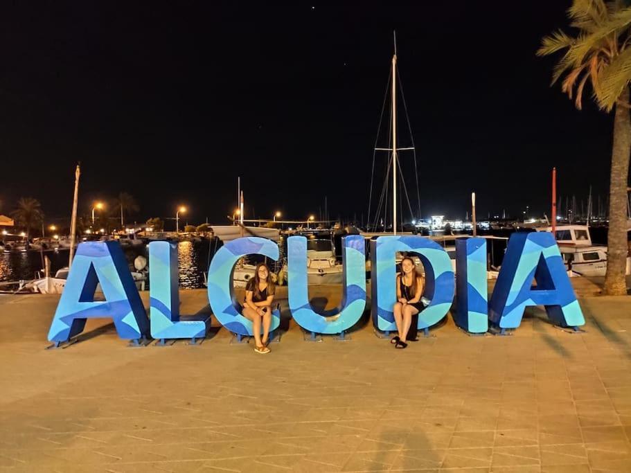 Tranquilo Apartamento Con Vistas Al Mar. Port de Alcudia  Eksteriør bilde